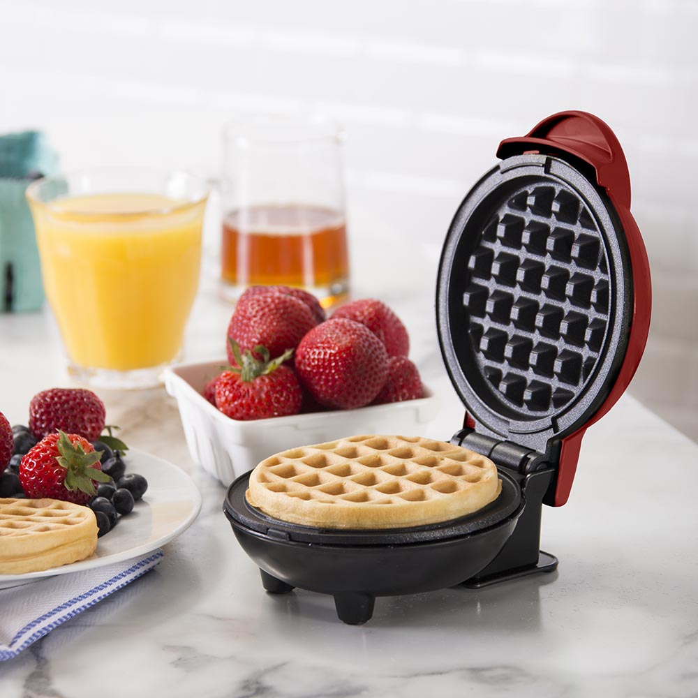 Dash Mini Waffle Maker Red (DMW001RD)