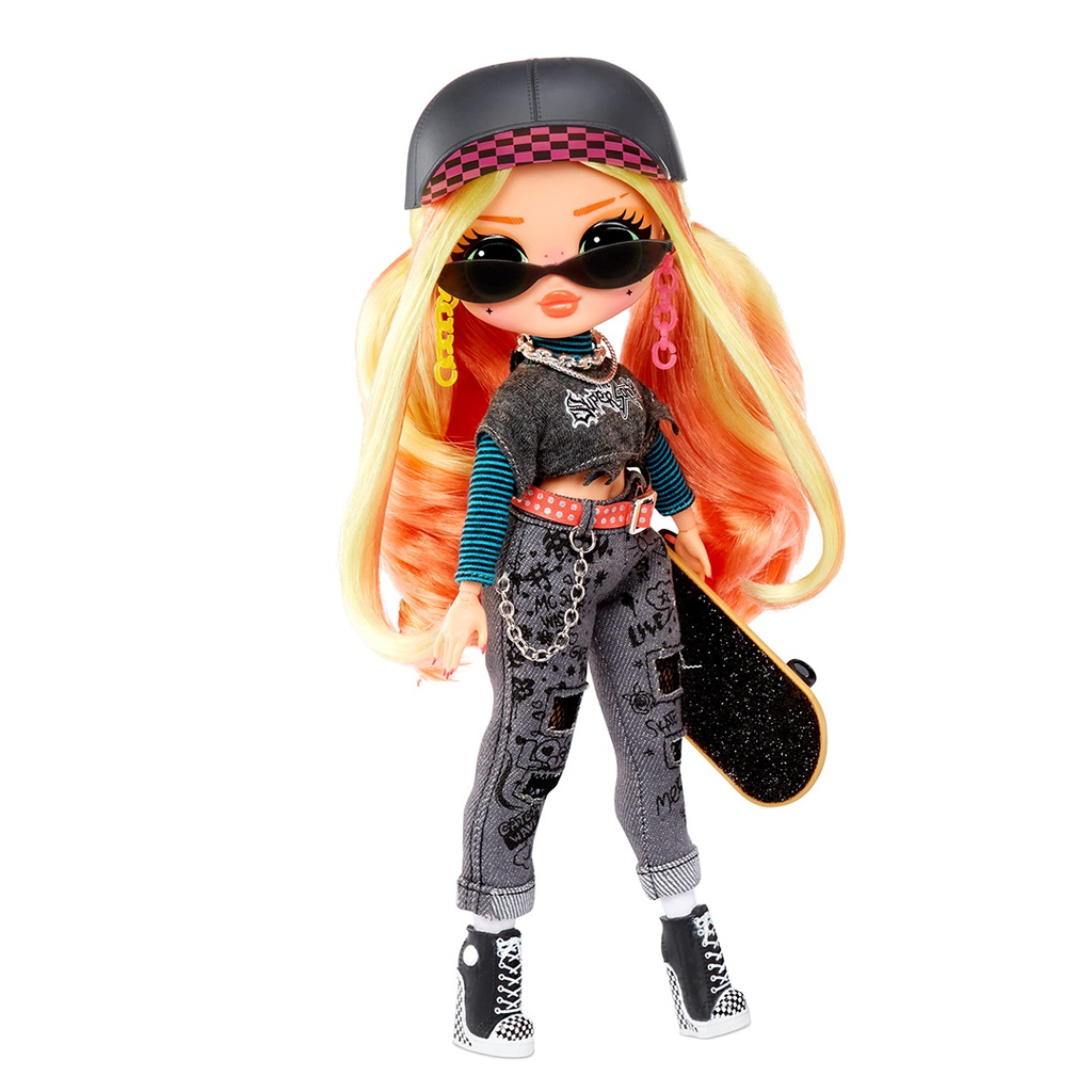 LOL Surprise OMG Skatepark Q.T Fashion Doll