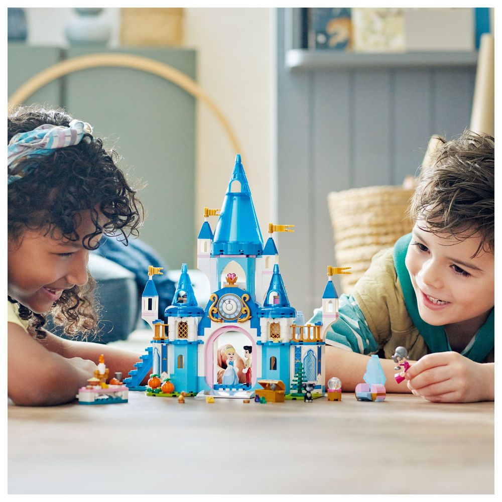 LEGO 43206 Cinderella and Prince Charming's Castle